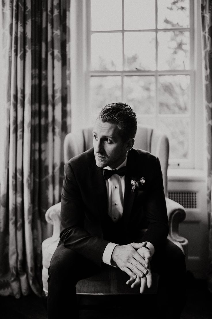 This Fall Wedding in Toronto is the Definition of Elegance | Graydon Hall Manor | Ben + Dom